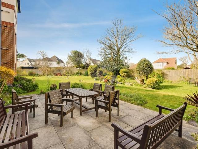 Flat for sale in Wick, Bournemouth