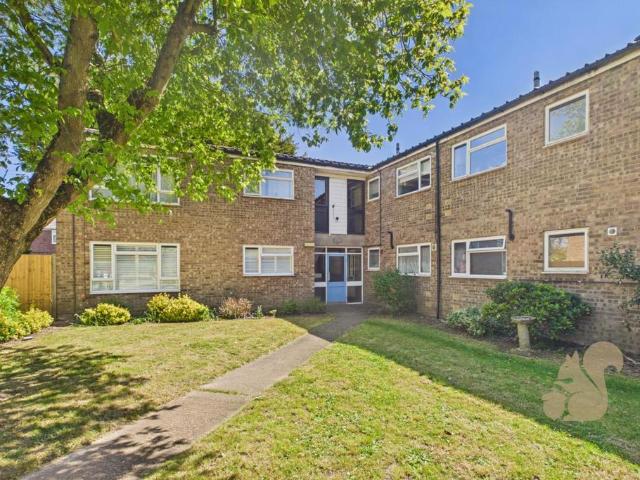 Flat for sale in Fordham Heath, Essex