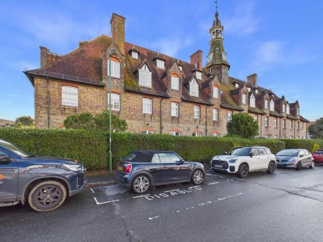 Flat for sale in Southdowns Park, Perryfields