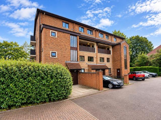 Flat for sale in Rednal, Birmingham
