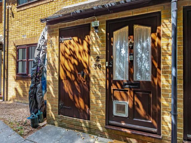 Flat for sale in Birchington, Acol