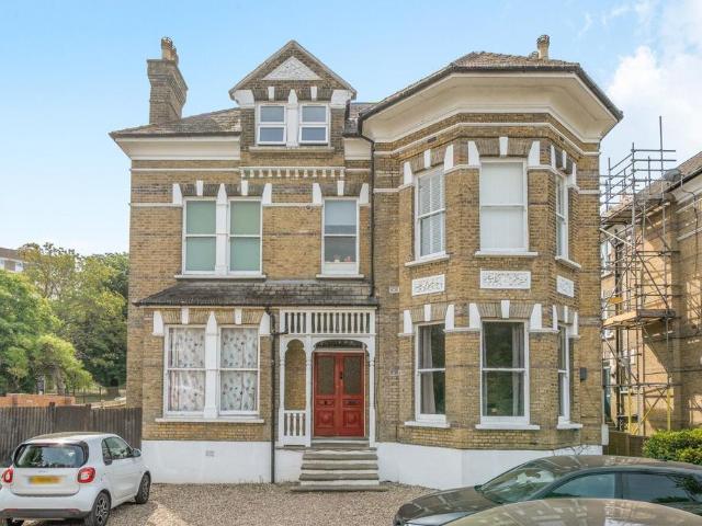 Flat for sale in London Borough of Croydon, Upper Norwood