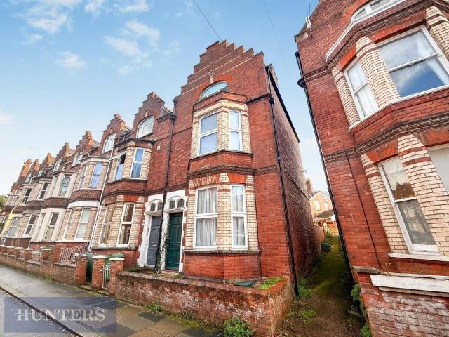 Flat for sale in Watergate, Devon
