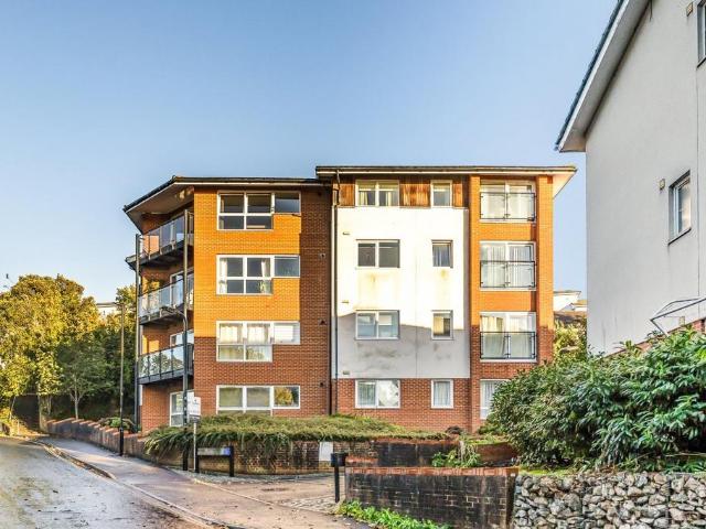 Flat for sale in Crosshouse, Southampton
