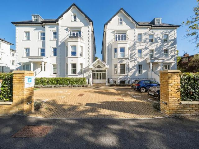 Flat for sale in Surbiton, Isle Of Man