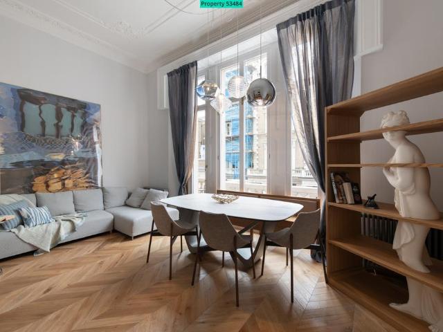 Flat for sale in Notting Hill, Greater London