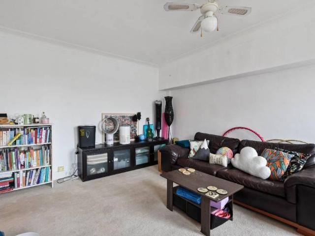 Flat for sale in Chalk Farm, Primrose Hill