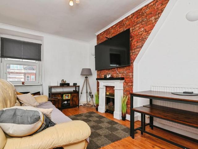 Flat for sale in Dale Hill, Essex