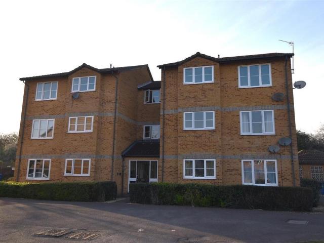 Flat for sale in Langford Village, Evershot