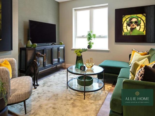 Flat for sale in Hornsey, Greater London