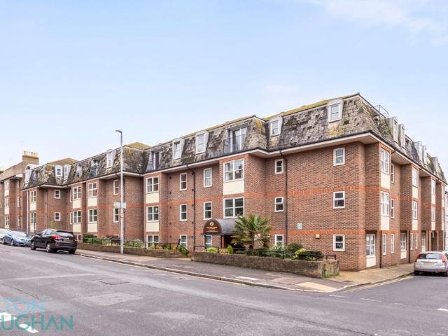 Flat for sale in Kemptown, Brighton