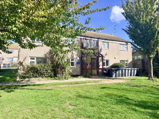 Flat for sale in Margate, Thanet