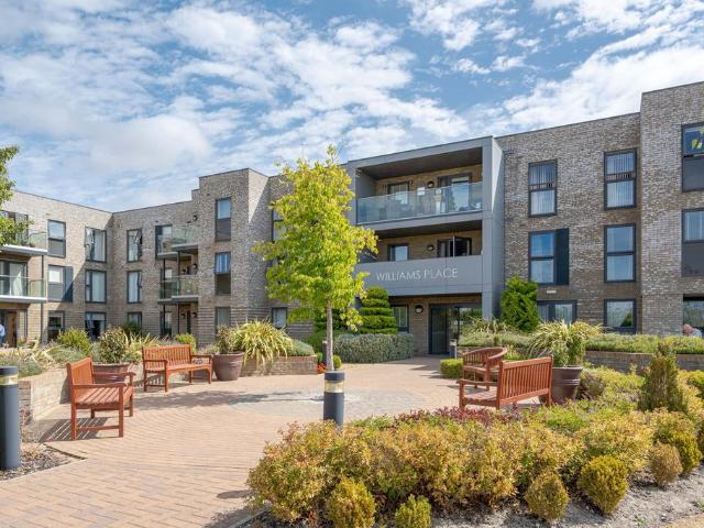 Flat for sale in Great Western Park, Dromore