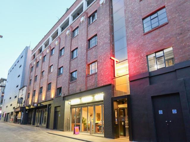 Flat for sale in Ropewalks, Calderstones
