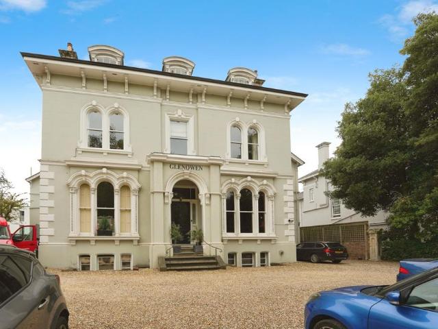 Flat for sale in Montpellier, Golden Valley