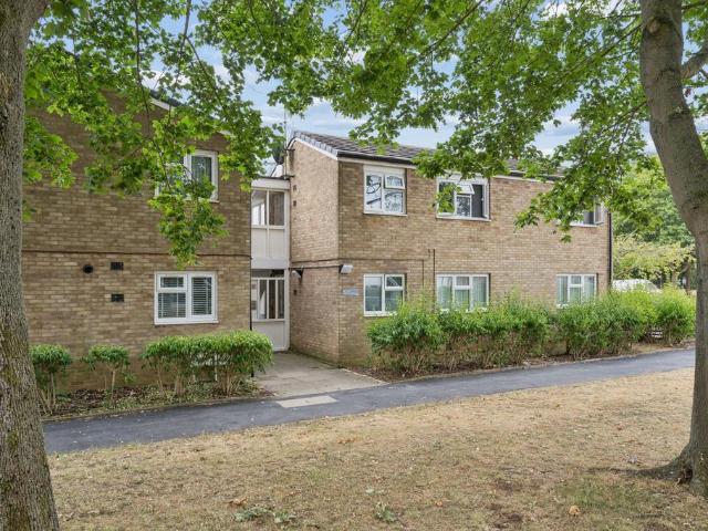 Flat for sale in St Nicholas, Shephall