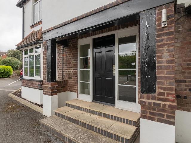 Flat for sale in Stratford-upon-Avon, Alderminster