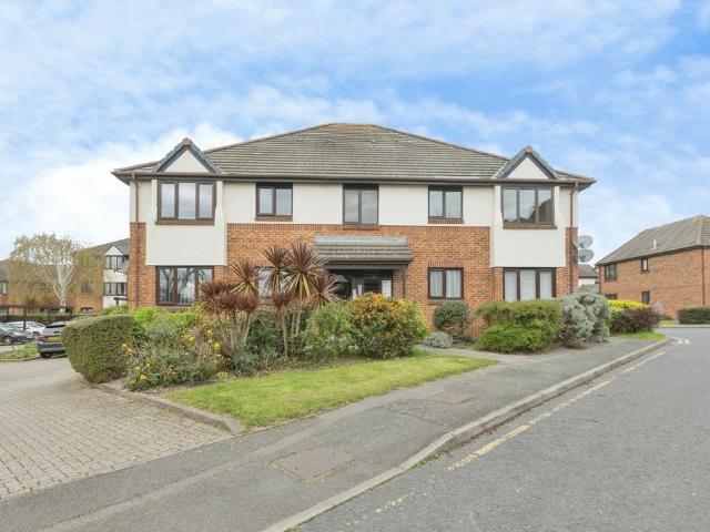 Flat for sale in Milton, Hamerton