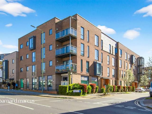 Flat for sale in Colindale, Isle Of Man