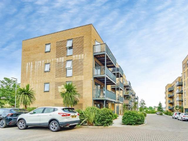 Flat for sale in Crystal Palace, Greater London