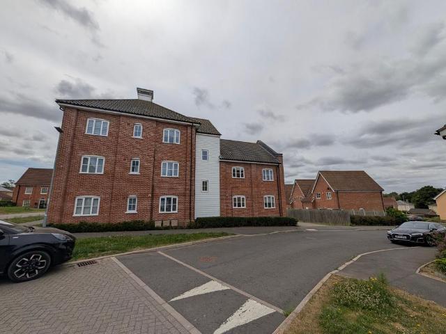 Flat for sale in Eastbridge, Suffolk
