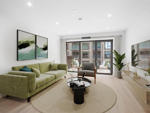 Flat for sale in Silvertown, Greater London