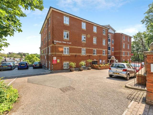 Flat for sale in Muswell Hill, Greater London