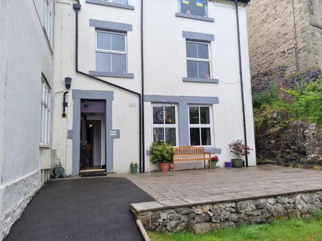 Flat for sale in Charlesworth, East Midlands