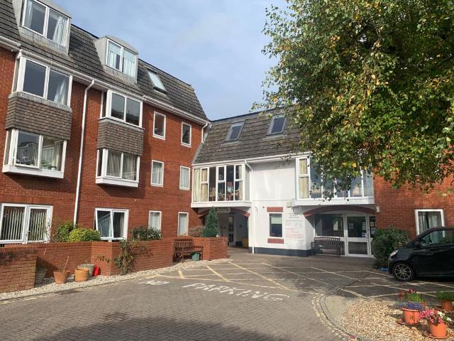 Flat for sale in Watergate, Devon