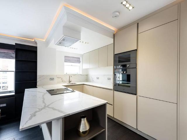 Flat for sale in Knightsbridge, Isle Of Man