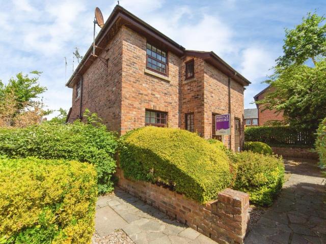 Flat for sale in Hoole, Two Mills
