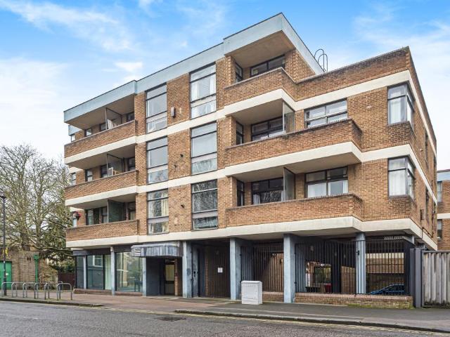 Flat for sale in St Ebbes, The Slade