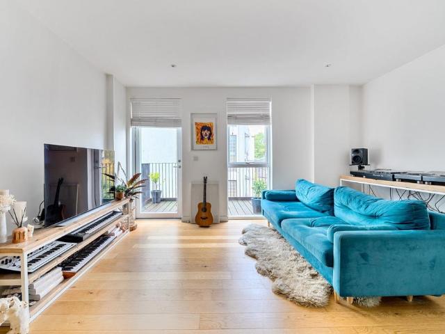 Flat for sale in King's Cross, Greater London