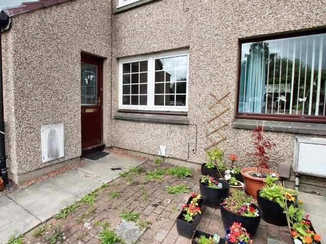 Flat for sale in Livingston