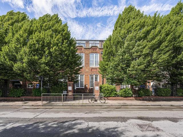 Flat for sale in St Ebbes, The Slade