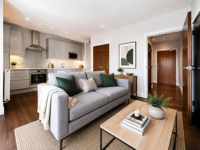 Flat for sale in Blackwall, Greater London