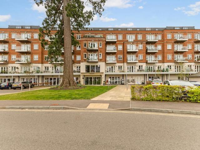 Flat for sale in Sunninghill and Ascot, Sunningdale