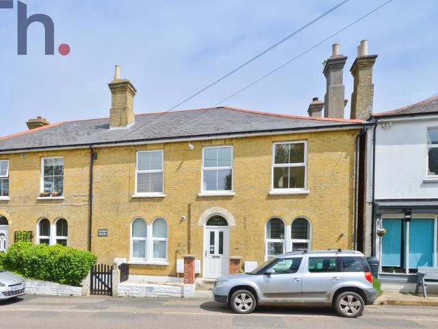 Flat for sale in Freshwater, Isle Of Wight