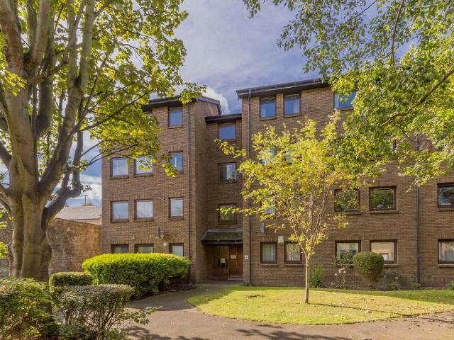 Flat for sale in St Leonards, City of Edinburgh