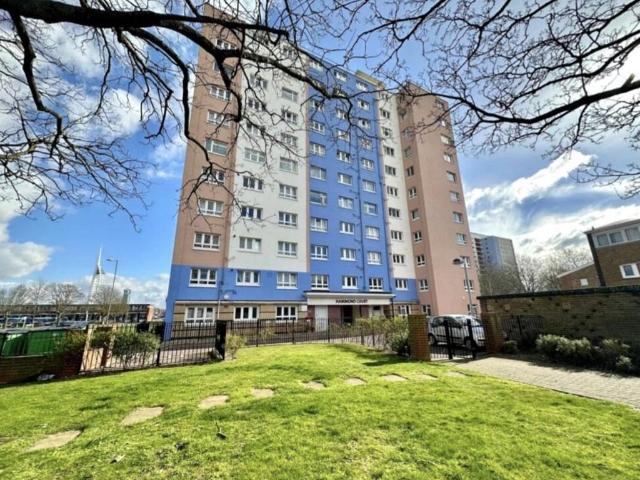 Flat for sale in Priddy's Hard, Gosport