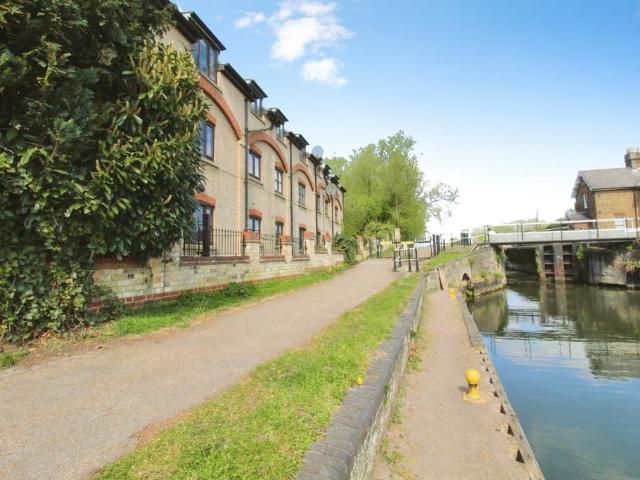Flat for sale in Colliers End, Hertfordshire
