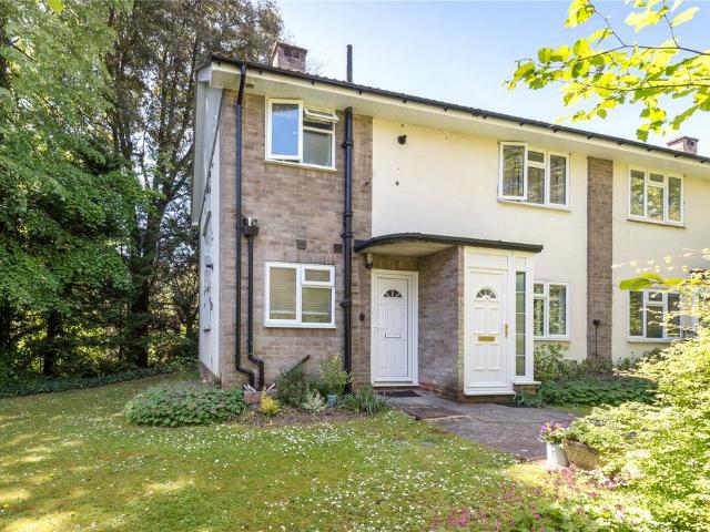 Flat for sale in Fulflood, Hampshire