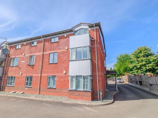 Flat for sale in Perdiswell, Worcestershire