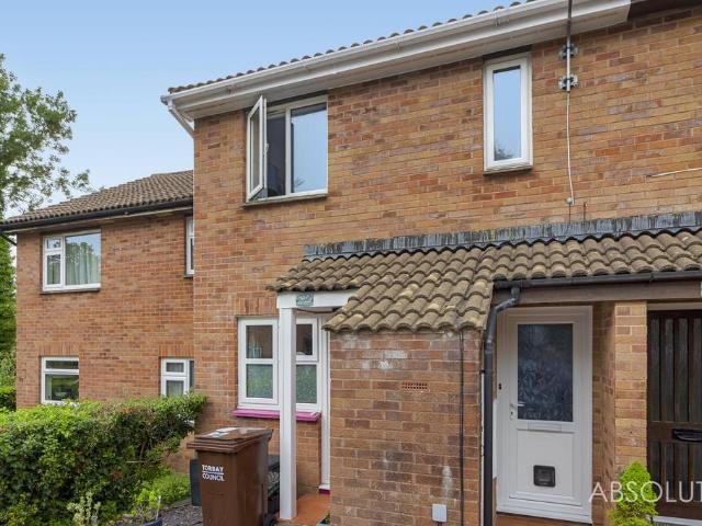 Flat for sale in Roselands, Livermead