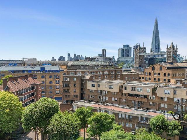 Flat for sale in Tower Liberty, Wapping