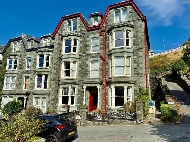 Flat for sale in Barmouth