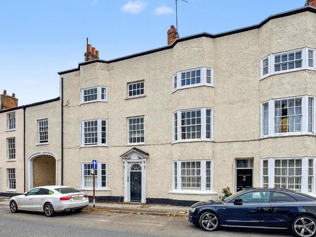 Flat for sale in Faringdon, Vale of White Horse