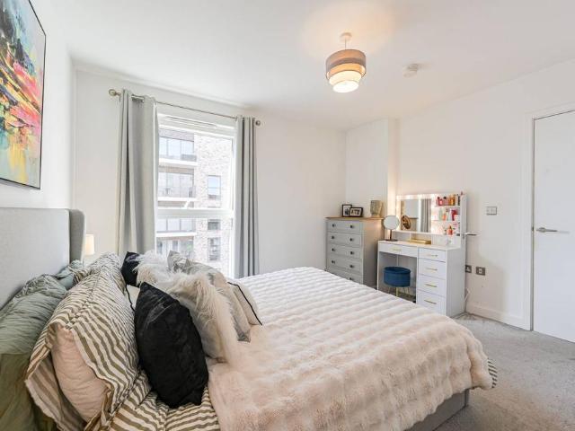 Flat for sale in Kidbrooke Village, Greater London