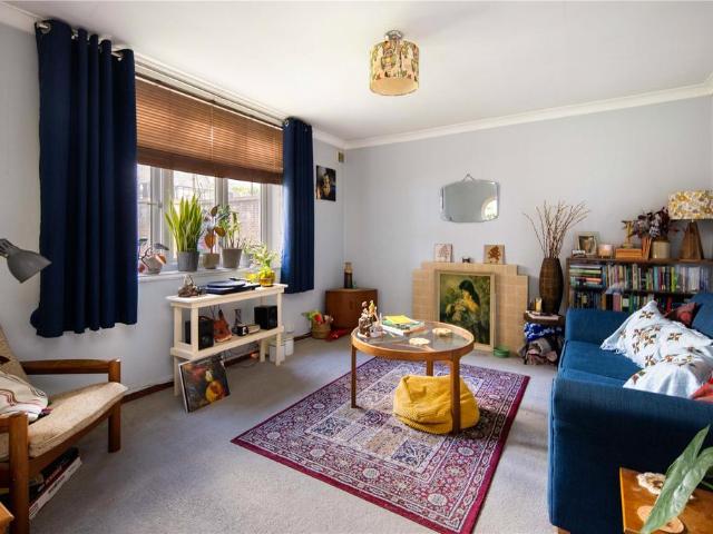 Flat for sale in Homerton, Greater London