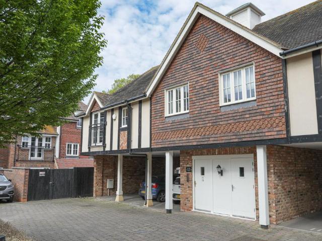 Flat for sale in Westgate-on-Sea, Acol